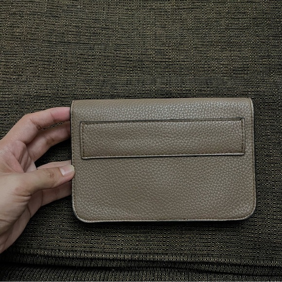 STEVE MADDEN Wallet/ Cardslot - Picture 2 of 9